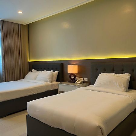 Iloilo Gateway Hotel And Suites Pavia Zewnętrze zdjęcie