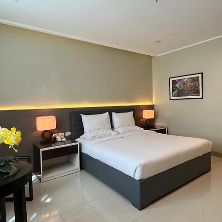 Iloilo Gateway Hotel And Suites Pavia Zewnętrze zdjęcie
