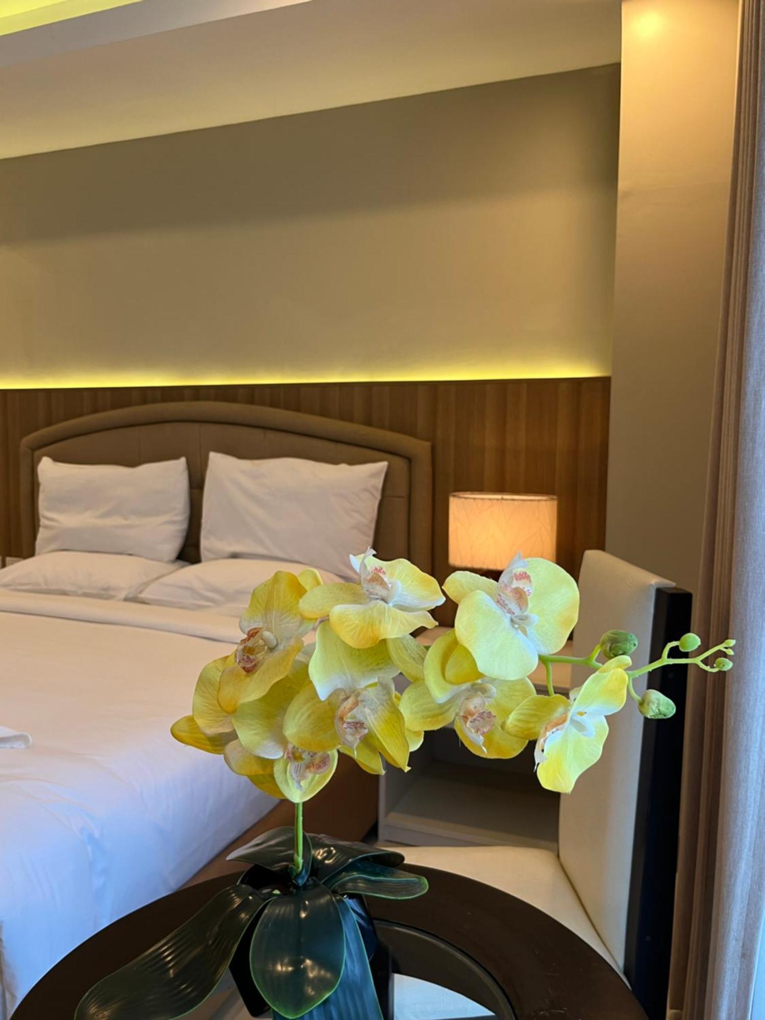 Iloilo Gateway Hotel And Suites Pavia Zewnętrze zdjęcie