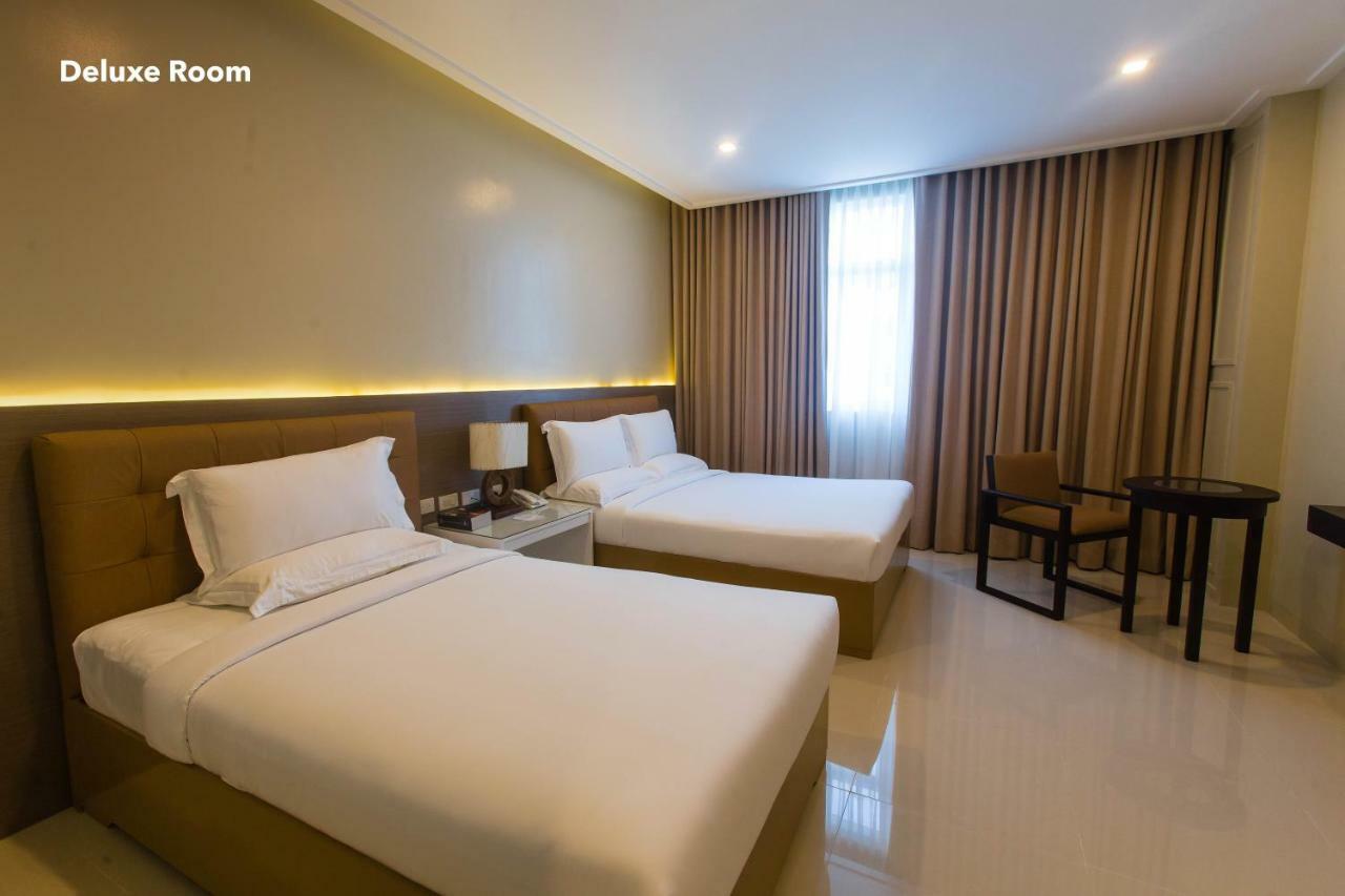 Iloilo Gateway Hotel And Suites Pavia Zewnętrze zdjęcie